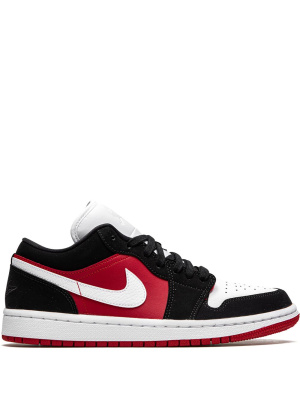 1 Low "Black/White/Gym Red" sneakers, Jordan 1 Low "Black/White/Gym Red" sneakers
1 Low "Black/White/Gym Red" sneakers, Jordan 1 Low "Black/White/Gym Red" sneakers