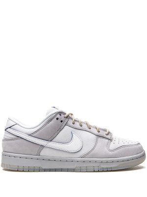 Dunk Low "Wolf Grey/Pure Platinum" sneakers, Nike Dunk Low "Wolf Grey/Pure Platinum" sneakers
Dunk Low "Wolf Grey/Pure Platinum" sneakers, Nike Dunk Low "Wolf Grey/Pure Platinum" sneakers