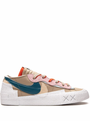 X sacai x Kaws Blazer Low "Reed" sneakers, Nike X sacai x Kaws Blazer Low "Reed" sneakers
X sacai x Kaws Blazer Low "Reed" sneakers, Nike X sacai x Kaws Blazer Low "Reed" sneakers