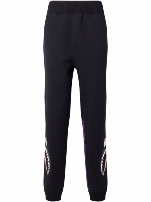 Color Camo Side Shark track pants, A BATHING APE® Color Camo Side Shark track pants
Color Camo Side Shark track pants, A BATHING APE® Color Camo Side Shark track pants
