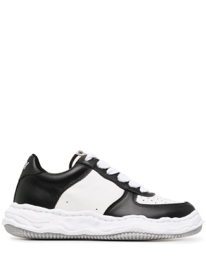 Wayne two-tone leather sneakers, Maison Mihara Yasuhiro Wayne two-tone leather sneakers
Wayne two-tone leather sneakers, Maison Mihara Yasuhiro Wayne two-tone leather sneakers