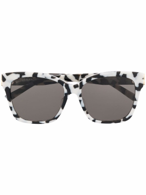Dynasty square-frame sunglasses, Balenciaga Eyewear Dynasty square-frame sunglasses
Dynasty square-frame sunglasses, Balenciaga Eyewear Dynasty square-frame sunglasses