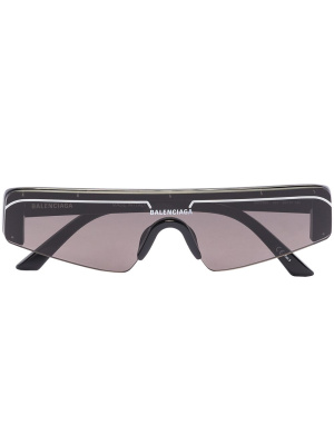 Visor ski-style sunglasses, Balenciaga Eyewear Visor ski-style sunglasses
Visor ski-style sunglasses, Balenciaga Eyewear Visor ski-style sunglasses