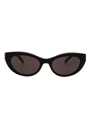 Logo-lettering cat-eye frame sunglasses, Saint Laurent Eyewear Logo-lettering cat-eye frame sunglasses
Logo-lettering cat-eye frame sunglasses, Saint Laurent Eyewear Logo-lettering cat-eye frame sunglasses