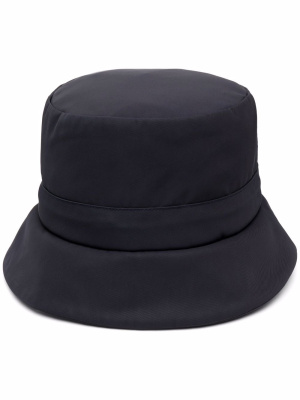 Drawstring-fastening bucket hat, Giorgio Armani Drawstring-fastening bucket hat
Drawstring-fastening bucket hat, Giorgio Armani Drawstring-fastening bucket hat