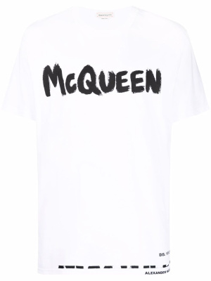 Logo-print short-sleeved T-shirt, Alexander McQueen Logo-print short-sleeved T-shirt
Logo-print short-sleeved T-shirt, Alexander McQueen Logo-print short-sleeved T-shirt