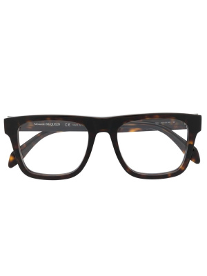 Tortoiseshell-effect square-frame glasses, Alexander McQueen Eyewear Tortoiseshell-effect square-frame glasses
Tortoiseshell-effect square-frame glasses, Alexander McQueen Eyewear Tortoiseshell-effect square-frame glasses