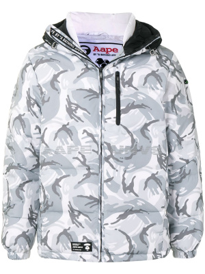 Camouflage hooded padded jacket, AAPE BY *A BATHING APE® Camouflage hooded padded jacket
Camouflage hooded padded jacket, AAPE BY *A BATHING APE® Camouflage hooded padded jacket