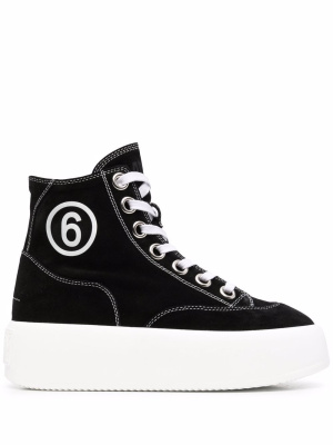 Graphic-print lace-up sneakers, MM6 Maison Margiela Graphic-print lace-up sneakers
Graphic-print lace-up sneakers, MM6 Maison Margiela Graphic-print lace-up sneakers
