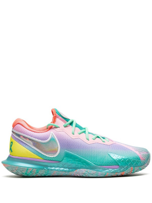 Court Zoom Vapor Cage 4 “Doernbecher Freestyle” sneakers, Nike Court Zoom Vapor Cage 4 “Doernbecher Freestyle” sneakers
Court Zoom Vapor Cage 4 “Doernbecher Freestyle” sneakers, Nike Court Zoom Vapor Cage 4 “Doernbecher Freestyle” sneakers