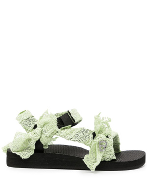 X Arizona Love Trekky sandals, BAPY BY *A BATHING APE® X Arizona Love Trekky sandals
X Arizona Love Trekky sandals, BAPY BY *A BATHING APE® X Arizona Love Trekky sandals