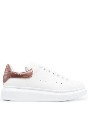 Crocodile-effect low-top sneakers, Alexander McQueen Crocodile-effect low-top sneakers
Crocodile-effect low-top sneakers, Alexander McQueen Crocodile-effect low-top sneakers
