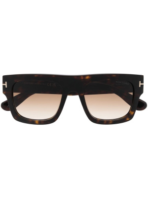 Tortoiseshell square-frame sunglasses, TOM FORD Eyewear Tortoiseshell square-frame sunglasses
Tortoiseshell square-frame sunglasses, TOM FORD Eyewear Tortoiseshell square-frame sunglasses