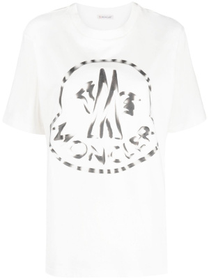 White Logo Print Short Sleeve T-shirt, Moncler White Logo Print Short Sleeve T-shirt
White Logo Print Short Sleeve T-shirt, Moncler White Logo Print Short Sleeve T-shirt