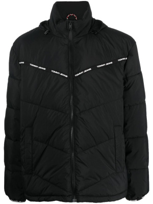 Logo-tape hooded padded jacket, Tommy Jeans Logo-tape hooded padded jacket
Logo-tape hooded padded jacket, Tommy Jeans Logo-tape hooded padded jacket