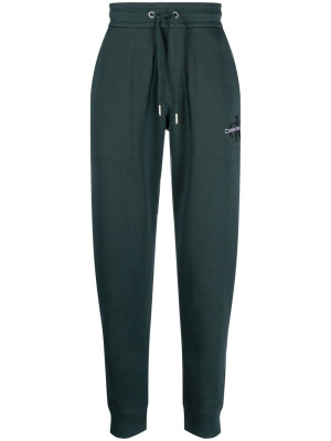 Embroidered-logo track trousers, Calvin Klein Jeans Embroidered-logo track trousers
Embroidered-logo track trousers, Calvin Klein Jeans Embroidered-logo track trousers