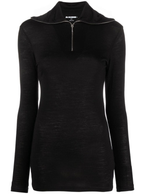 Logo-print roll-neck knitted top, Jil Sander Logo-print roll-neck knitted top
Logo-print roll-neck knitted top, Jil Sander Logo-print roll-neck knitted top