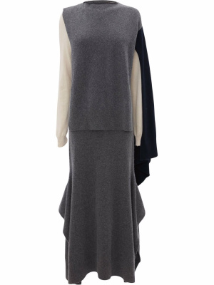 Asymmetric cashmere-wool blend cape dress, JW Anderson Asymmetric cashmere-wool blend cape dress
Asymmetric cashmere-wool blend cape dress, JW Anderson Asymmetric cashmere-wool blend cape dress