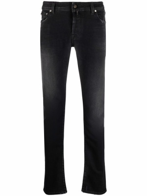 Distressed-effect straight-leg jeans, Jacob Cohën Distressed-effect straight-leg jeans
Distressed-effect straight-leg jeans, Jacob Cohën Distressed-effect straight-leg jeans