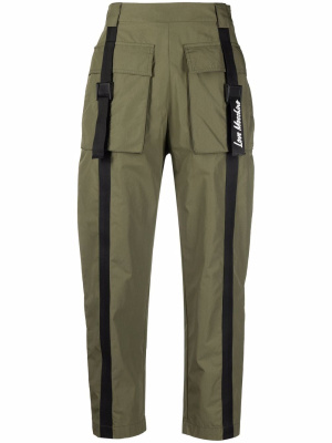 Flap-pockets cotton-blend parachute trousers, Love Moschino Flap-pockets cotton-blend parachute trousers
Flap-pockets cotton-blend parachute trousers, Love Moschino Flap-pockets cotton-blend parachute trousers