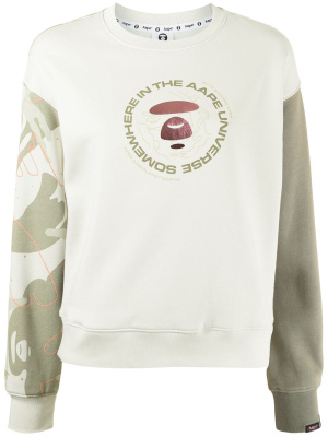 Somewhere Universe logo-print sweatshirt, AAPE BY *A BATHING APE® Somewhere Universe logo-print sweatshirt
Somewhere Universe logo-print sweatshirt, AAPE BY *A BATHING APE® Somewhere Universe logo-print sweatshirt