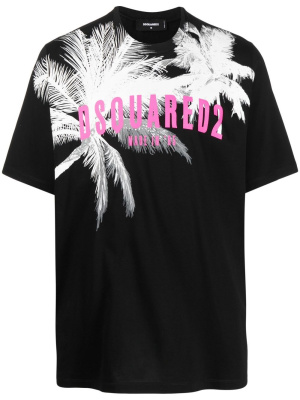 Graphic-print short-sleeve T-shirt, Dsquared2 Graphic-print short-sleeve T-shirt
Graphic-print short-sleeve T-shirt, Dsquared2 Graphic-print short-sleeve T-shirt