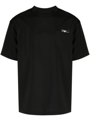 Logo-patch short-sleeve T-shirt, Emporio Armani Logo-patch short-sleeve T-shirt
Logo-patch short-sleeve T-shirt, Emporio Armani Logo-patch short-sleeve T-shirt