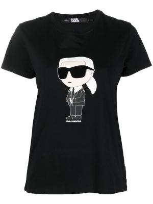 Graphic-print short-sleeve T-shirt, Karl Lagerfeld Graphic-print short-sleeve T-shirt
Graphic-print short-sleeve T-shirt, Karl Lagerfeld Graphic-print short-sleeve T-shirt