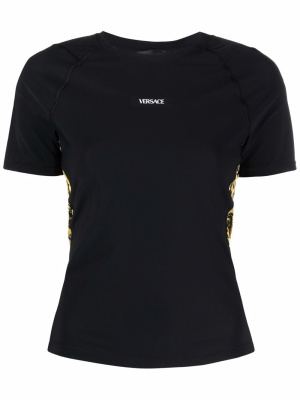 Baroque-panelled logo-print T-shirt, Versace Baroque-panelled logo-print T-shirt
Baroque-panelled logo-print T-shirt, Versace Baroque-panelled logo-print T-shirt
