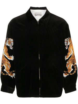 Tigers-embroidered velvet shirt jacket, WACKO MARIA Tigers-embroidered velvet shirt jacket
Tigers-embroidered velvet shirt jacket, WACKO MARIA Tigers-embroidered velvet shirt jacket