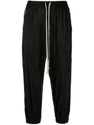 Drawstring-waist cropped trousers, Rick Owens Drawstring-waist cropped trousers
Drawstring-waist cropped trousers, Rick Owens Drawstring-waist cropped trousers