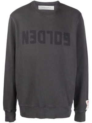 Logo-print long-sleeve sweatshirt, Golden Goose Logo-print long-sleeve sweatshirt
Logo-print long-sleeve sweatshirt, Golden Goose Logo-print long-sleeve sweatshirt