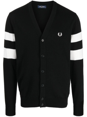 Logo-embroidered button-up cardigan, Fred Perry Logo-embroidered button-up cardigan
Logo-embroidered button-up cardigan, Fred Perry Logo-embroidered button-up cardigan