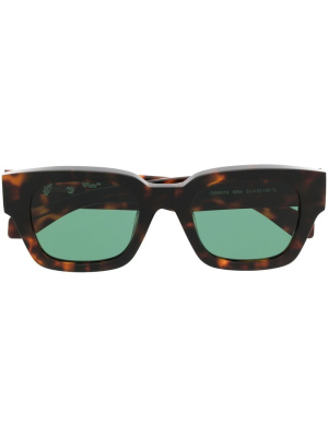 Tortoiseshell-effect tinted sunglasses, Off-White Tortoiseshell-effect tinted sunglasses
Tortoiseshell-effect tinted sunglasses, Off-White Tortoiseshell-effect tinted sunglasses