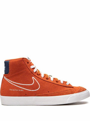 Blazer Mid '77 "First Use/Orange" sneakers, Nike Blazer Mid '77 "First Use/Orange" sneakers
Blazer Mid '77 "First Use/Orange" sneakers, Nike Blazer Mid '77 "First Use/Orange" sneakers