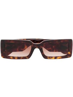 Tortoise-shell frame sunglasses, Dolce & Gabbana Eyewear Tortoise-shell frame sunglasses
Tortoise-shell frame sunglasses, Dolce & Gabbana Eyewear Tortoise-shell frame sunglasses