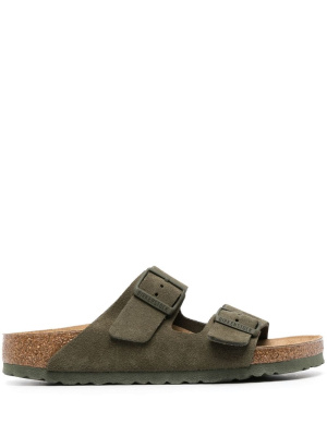 Arizona logo-engraved suede sandals, Birkenstock Arizona logo-engraved suede sandals
Arizona logo-engraved suede sandals, Birkenstock Arizona logo-engraved suede sandals