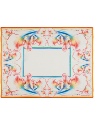 Solarised Garnet Classic silk foulard, Alexander McQueen Solarised Garnet Classic silk foulard
Solarised Garnet Classic silk foulard, Alexander McQueen Solarised Garnet Classic silk foulard