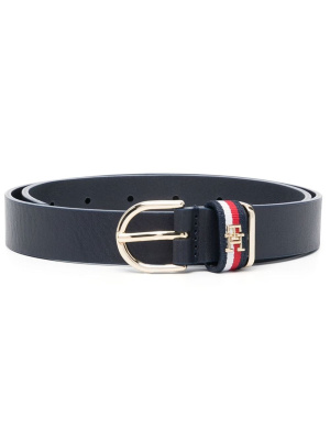 Buckle-fastening leather belt, Tommy Hilfiger Buckle-fastening leather belt
Buckle-fastening leather belt, Tommy Hilfiger Buckle-fastening leather belt