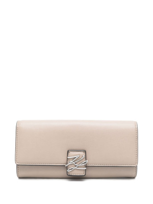 Recycled polyester-blend logo-plaque wallet, Karl Lagerfeld Recycled polyester-blend logo-plaque wallet
Recycled polyester-blend logo-plaque wallet, Karl Lagerfeld Recycled polyester-blend logo-plaque wallet
