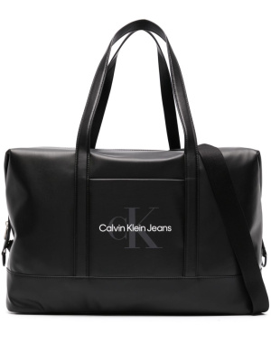Square Logo faux-leather duffle bag, Calvin Klein Jeans Square Logo faux-leather duffle bag
Square Logo faux-leather duffle bag, Calvin Klein Jeans Square Logo faux-leather duffle bag