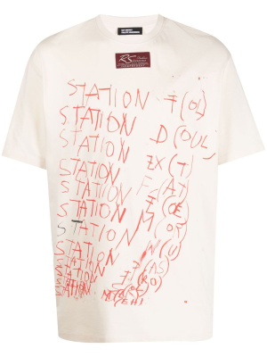 Graphic-print short-sleeve T-shirt, Raf Simons Graphic-print short-sleeve T-shirt
Graphic-print short-sleeve T-shirt, Raf Simons Graphic-print short-sleeve T-shirt