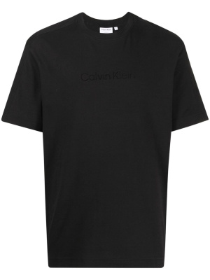 Logo-embroidered short-sleeve T-shirt, Calvin Klein Logo-embroidered short-sleeve T-shirt
Logo-embroidered short-sleeve T-shirt, Calvin Klein Logo-embroidered short-sleeve T-shirt