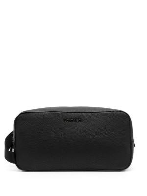 Logo-plaque pebbled wash bag, Calvin Klein Logo-plaque pebbled wash bag
Logo-plaque pebbled wash bag, Calvin Klein Logo-plaque pebbled wash bag