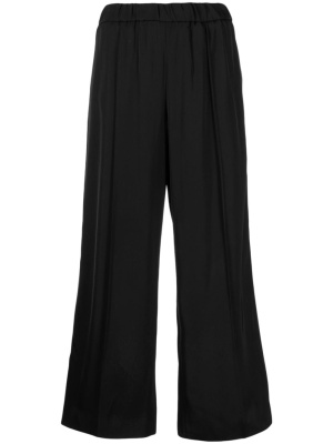 Pressed-crease elasticated-waist trousers, Jil Sander Pressed-crease elasticated-waist trousers
Pressed-crease elasticated-waist trousers, Jil Sander Pressed-crease elasticated-waist trousers
