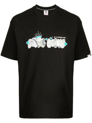 Graphic-print short-sleeve T-shirt, AAPE BY *A BATHING APE® Graphic-print short-sleeve T-shirt
Graphic-print short-sleeve T-shirt, AAPE BY *A BATHING APE® Graphic-print short-sleeve T-shirt