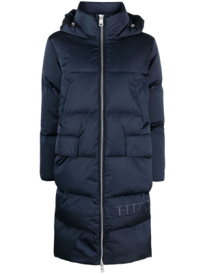 Embossed-logo padded oversized coat, Tommy Hilfiger Embossed-logo padded oversized coat
Embossed-logo padded oversized coat, Tommy Hilfiger Embossed-logo padded oversized coat