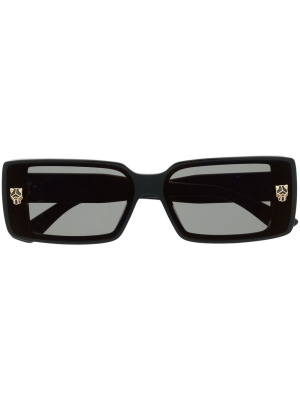 Logo plaque rectangle-frame sunglasses, Cartier Eyewear Logo plaque rectangle-frame sunglasses
Logo plaque rectangle-frame sunglasses, Cartier Eyewear Logo plaque rectangle-frame sunglasses