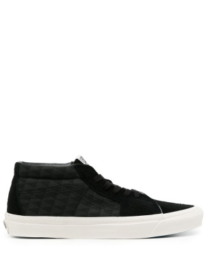 X Pilgrim SK8-Mid 83 DX suede sneakers, Vans X Pilgrim SK8-Mid 83 DX suede sneakers
X Pilgrim SK8-Mid 83 DX suede sneakers, Vans X Pilgrim SK8-Mid 83 DX suede sneakers
