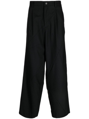 Pleat-detailing straight-leg trousers, Undercover Pleat-detailing straight-leg trousers
Pleat-detailing straight-leg trousers, Undercover Pleat-detailing straight-leg trousers